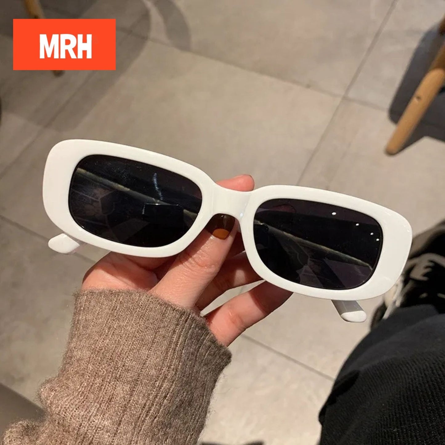 Classic Rectangle Frame Vintage Small Square Sunglasses For Men and Women Stylish UV Protection Eyewear